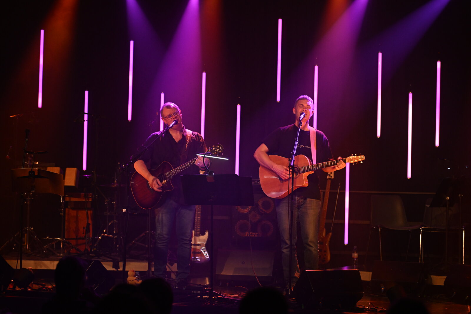 Zam-Zam en concert, éclairage scénique violet